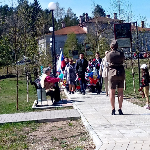 9 мая в п.Боровёнка в &quot;Сквере памяти&quot; прошёл митинг, посвящённый 78-й годовщине Победы в Великой Отечественной войне.
